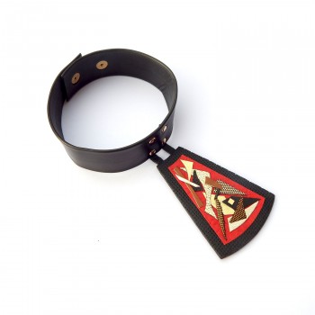 choker in pelle